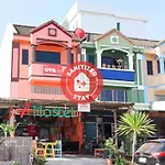 OYO 586 I Hostel