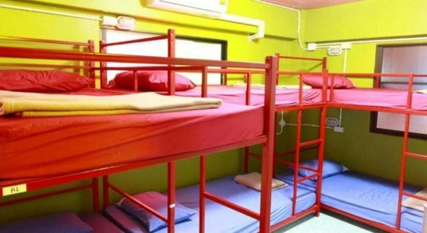 Oyo 586 I Auberge de jeunesse Phuket